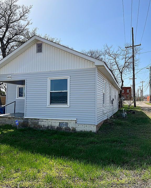 108 W Maple St, Tecumseh, OK 74873 Zillow