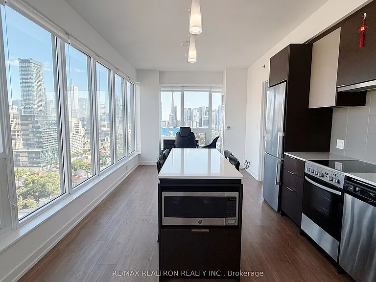 203 College St #1908 — Photo 2