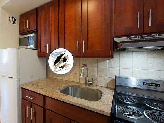 5th image of 45 1st Ave #28