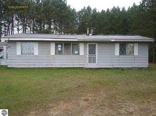 21820 9 Mile Rd, Reed City, MI 49677