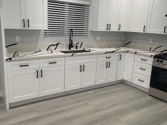 5th image of 17034 Midwood Dr