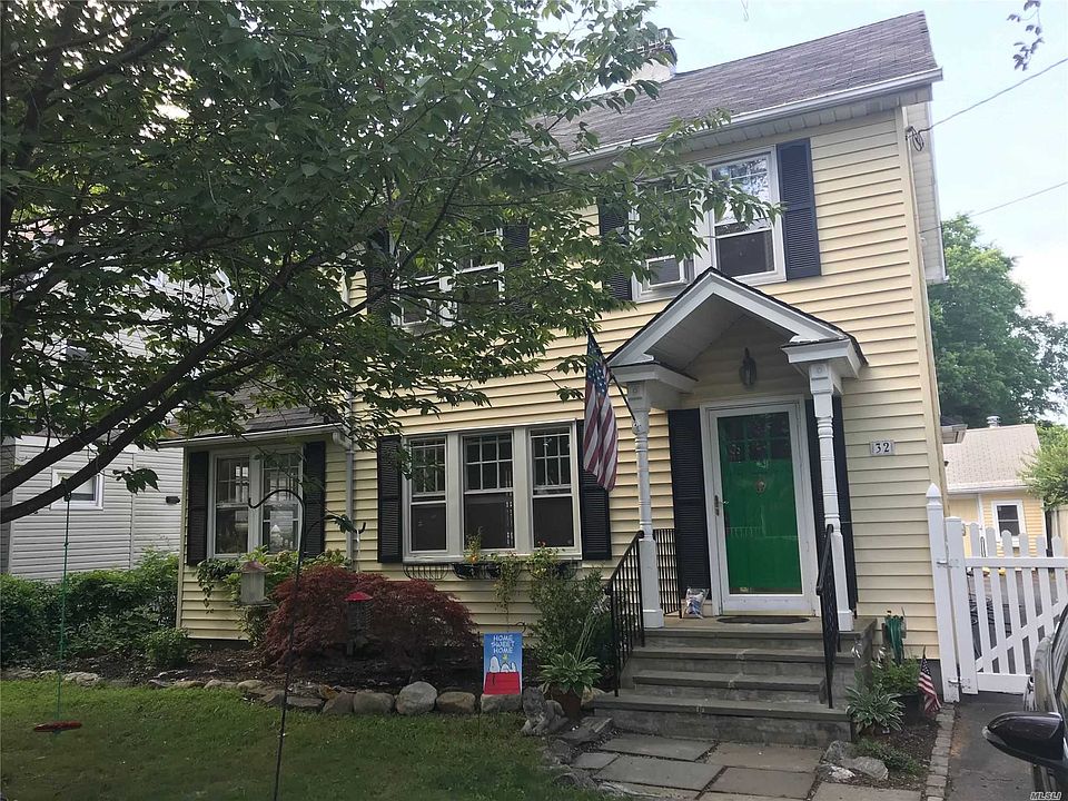 1st image of 32 Roosevelt St