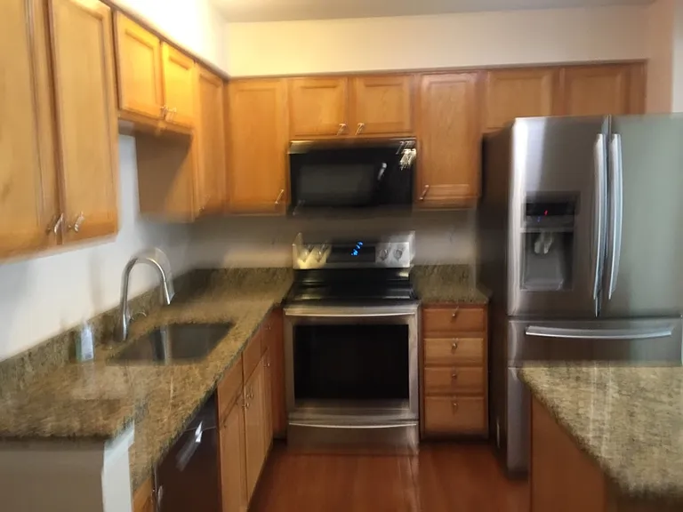 8701 Rochelle Dr — Photo 3
