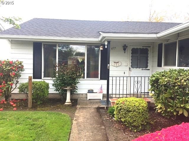 1st image of 677 NE Fleming Ave #B-26