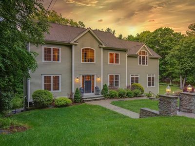 13 Robinson Dr, Bedford, MA, 01730