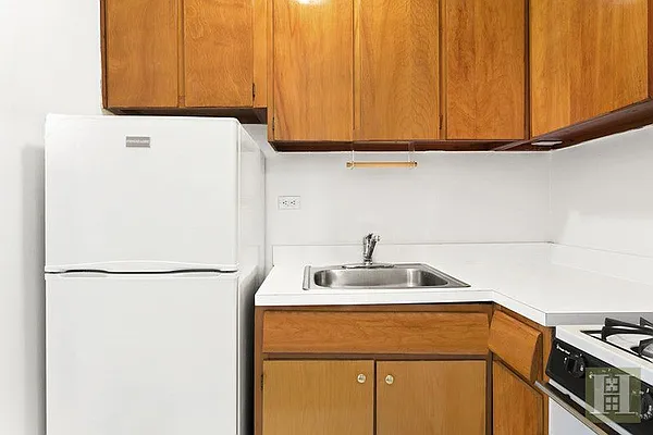 Rented by Halstead Real Estate | media 3