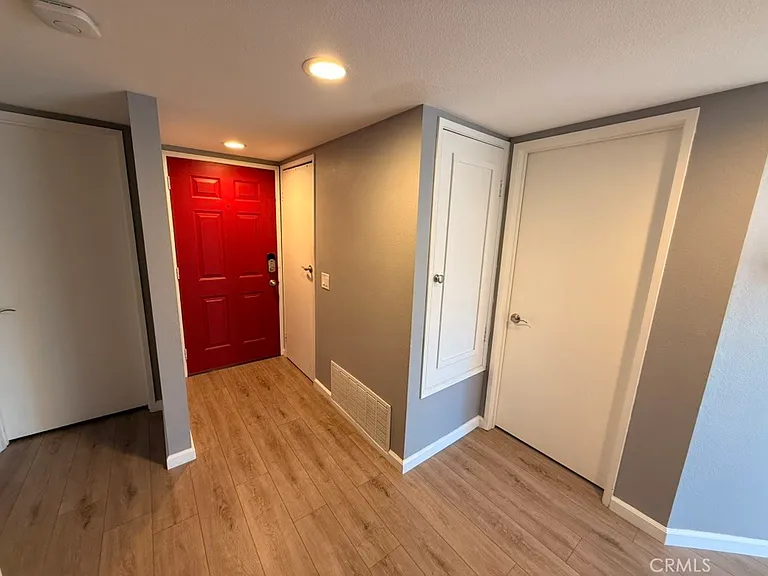 28121 Mariposa — Photo 8