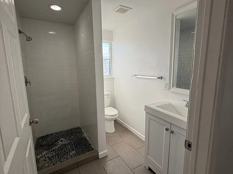 120 Omaha St #1 — Photo 7