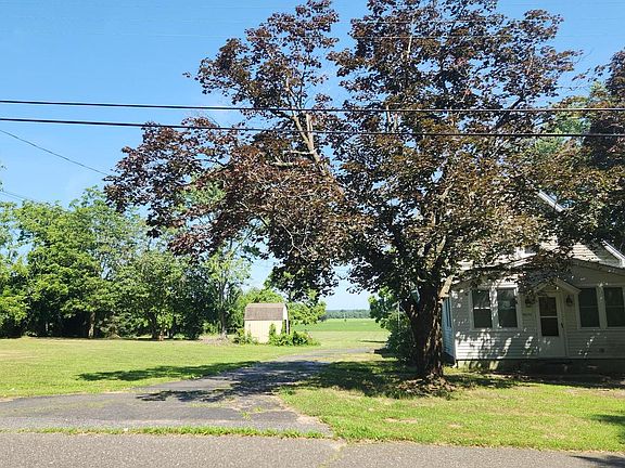 5th image of 52 River Rd