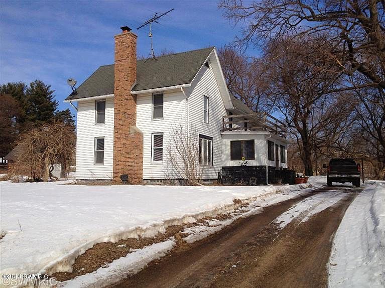 1st image of 9924 Courtland Dr NE