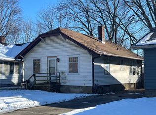 935 W Marietta St, Decatur, IL 62522