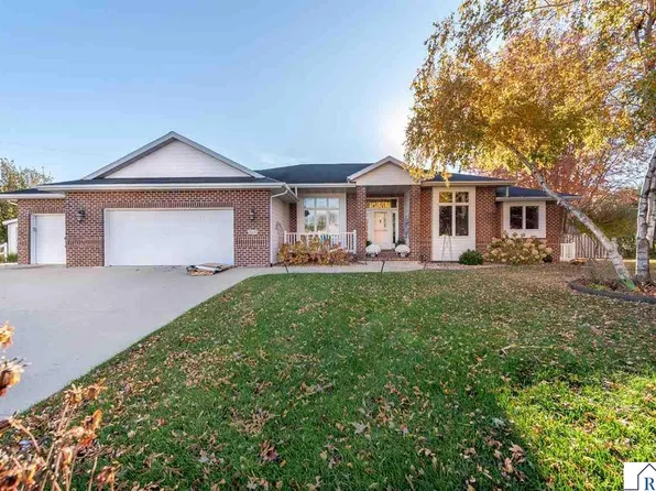 125 Thissen Ct, Mankato, MN 56001