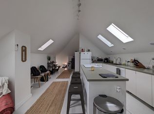 372 Academy Ave #2, Providence, RI 02908