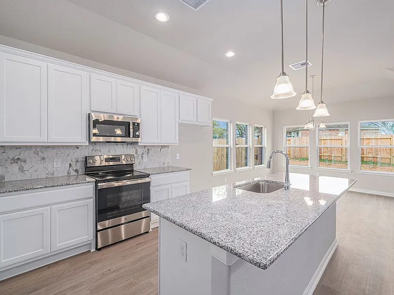 12983 Skyline Dr — Photo 2