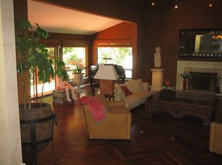 1156 Barroilhet Dr, Hillsborough, CA