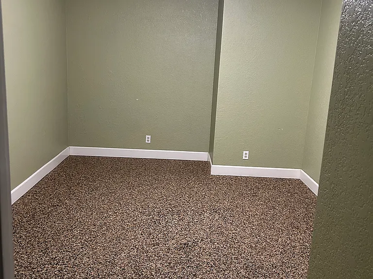 2813 Nora Ln — Photo 8
