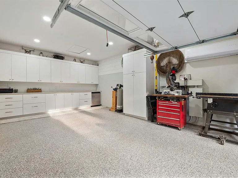 4710 Eck Ln — Photo 37