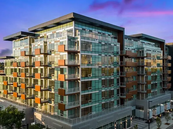 110 N 18a St NW #235, Calgary, AB T2N 2G9
