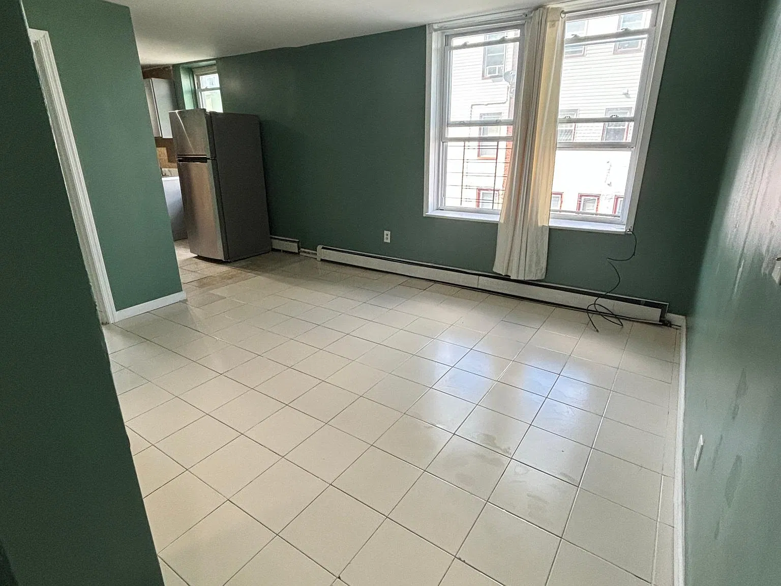 694 Summer Ave — Photo 3