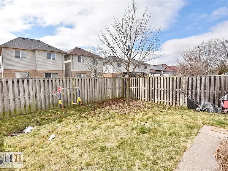 1003 Silverdale Dr #B — Photo 23