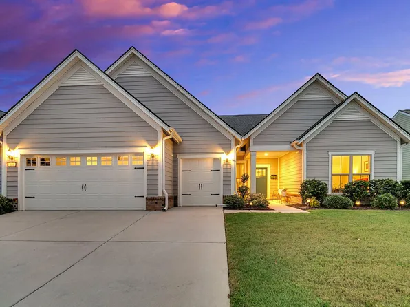 205 Potters Pass Dr, Summerville, SC 29486