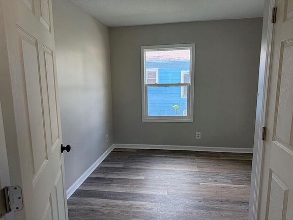 5th image of 623 N Ellsworth Ave