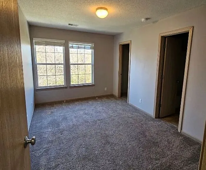2160 Rambling Vine Rd — Photo 6