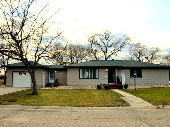 312 9th St S, Wheaton, MN 56296