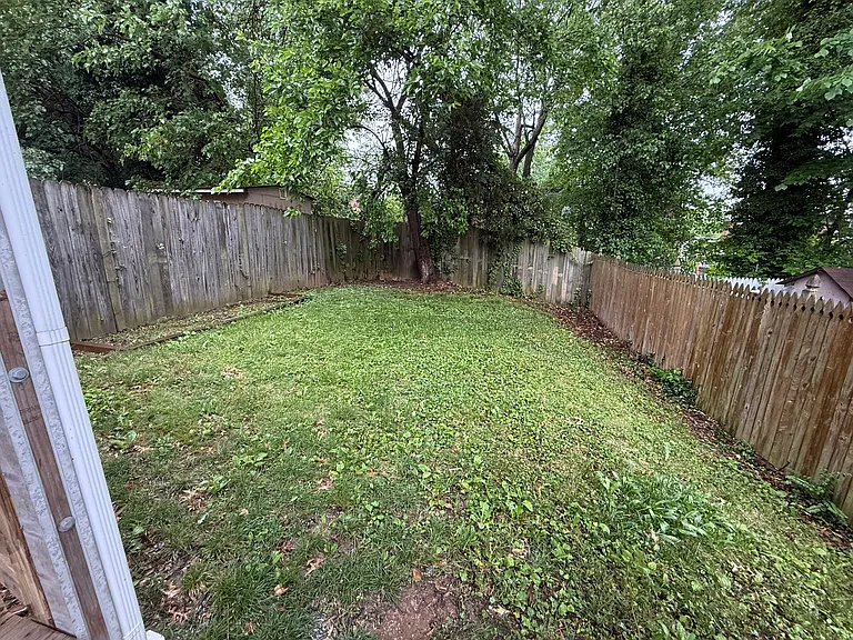 716 Audrey Ln — Photo 20