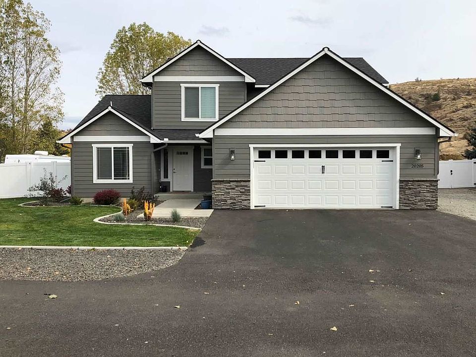 1st image of 20205 E 8th Ave