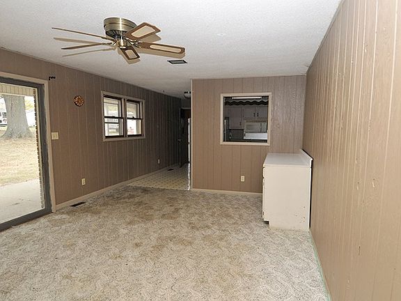 4th image of 275 N Wine St