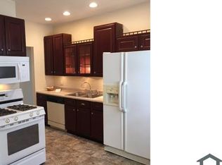 915 8th Avenue Ct #1, Rockford, IL 61104