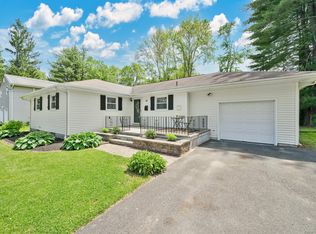 37 Portage Rd, West Hartford, CT 06117