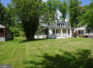 18610 Old Triangle Rd, Triangle, VA 22172
