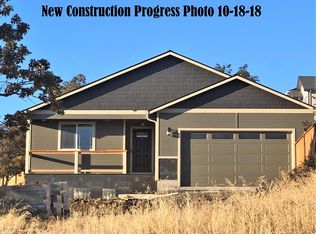 254 Cambridge Ter, Eagle Pt, OR 97524