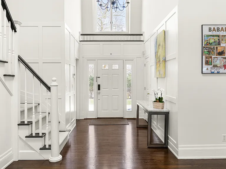 9 Fox Hollow Ln — Photo 1