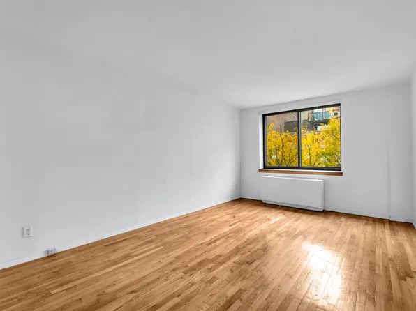 414 West 54th Street image 5 of 6