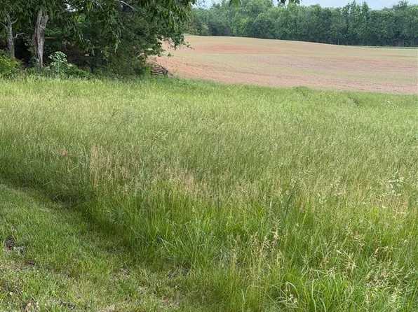 1649 Pondsville Rd, Smiths Grove, KY 42171