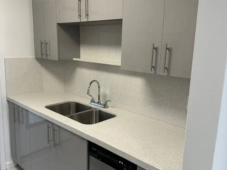 301 S Crescent Dr Hollywood, FL 33021 — Photo 2