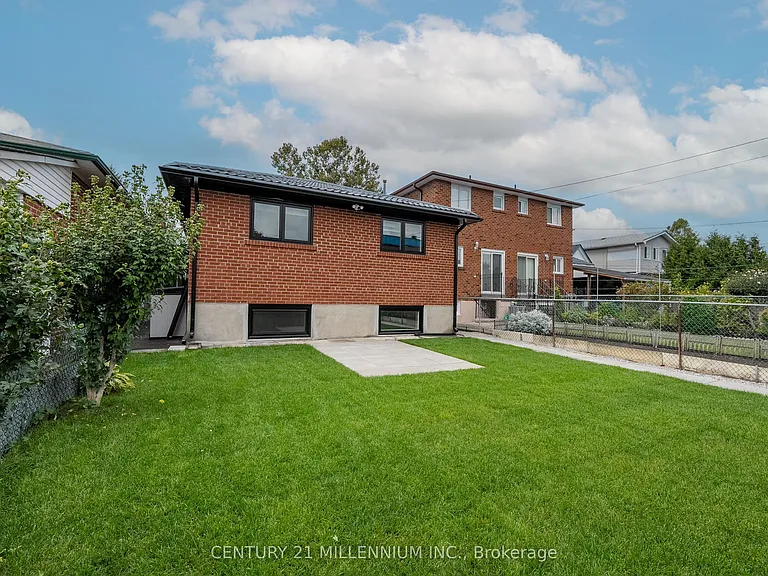 31 Mariposa Ave #C — Photo 17