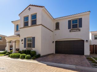 9746 E Kinetic Dr, Mesa, AZ 85212