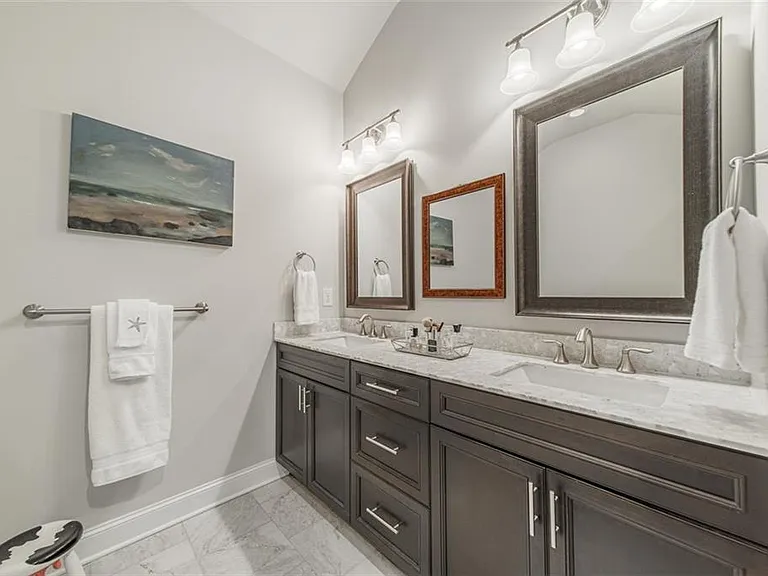 690 Arklow Dr — Photo 23
