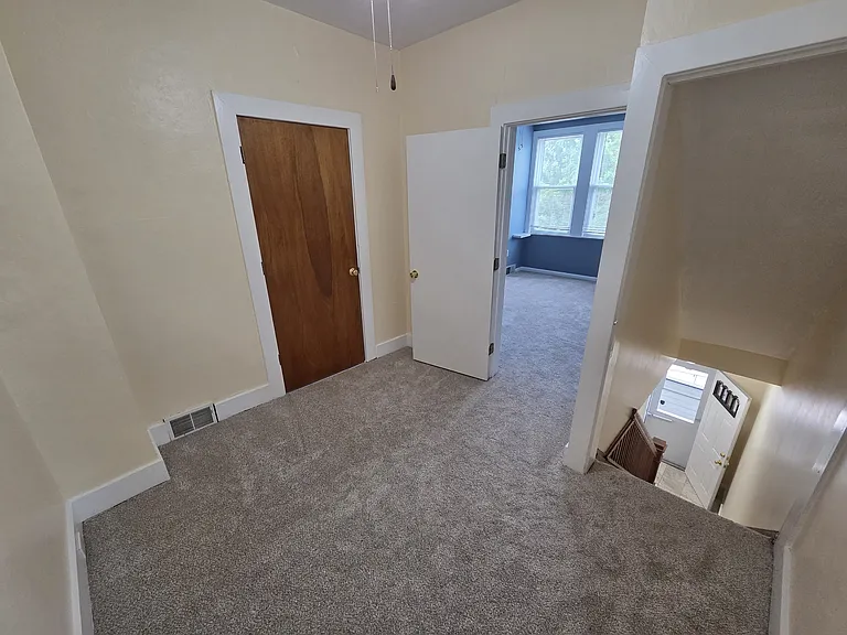 313 Rinne St — Photo 10