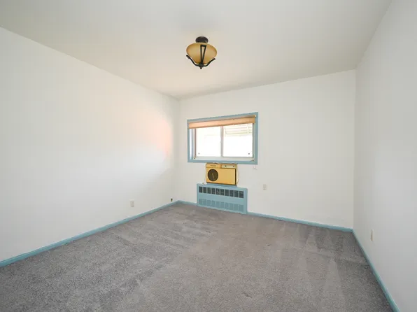 1726 East 52nd Street image 12 of 31