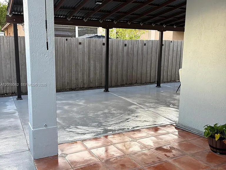 2120 NE 37th Rd — Photo 24