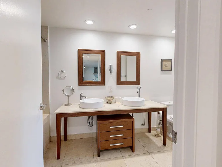 485 Brickell Ave #2107 — Photo 36