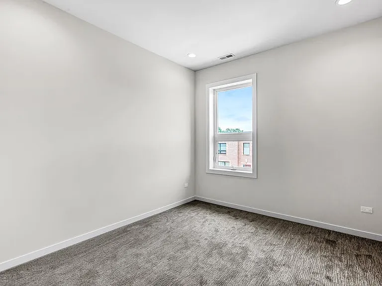 4906 S Saint Lawrence Ave #3 — Photo 21