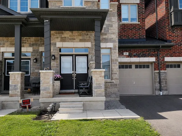 16 Sigford St N, Whitby, ON L1P 0N9