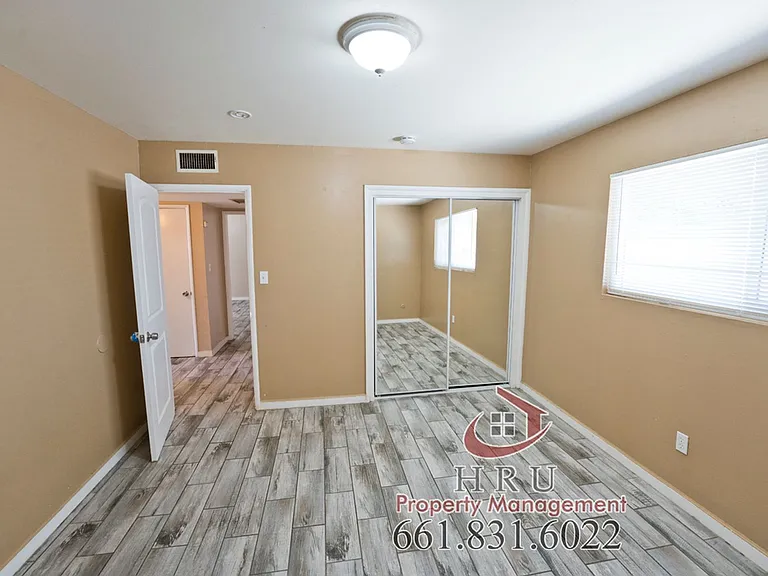 1821 Lacey St — Photo 7
