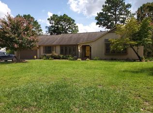 2623 Torcross Dr, Fayetteville, NC 28304